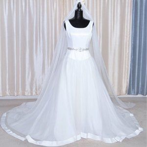 White Drop Waist Wedding Ballgown Dress with Train Sz 6